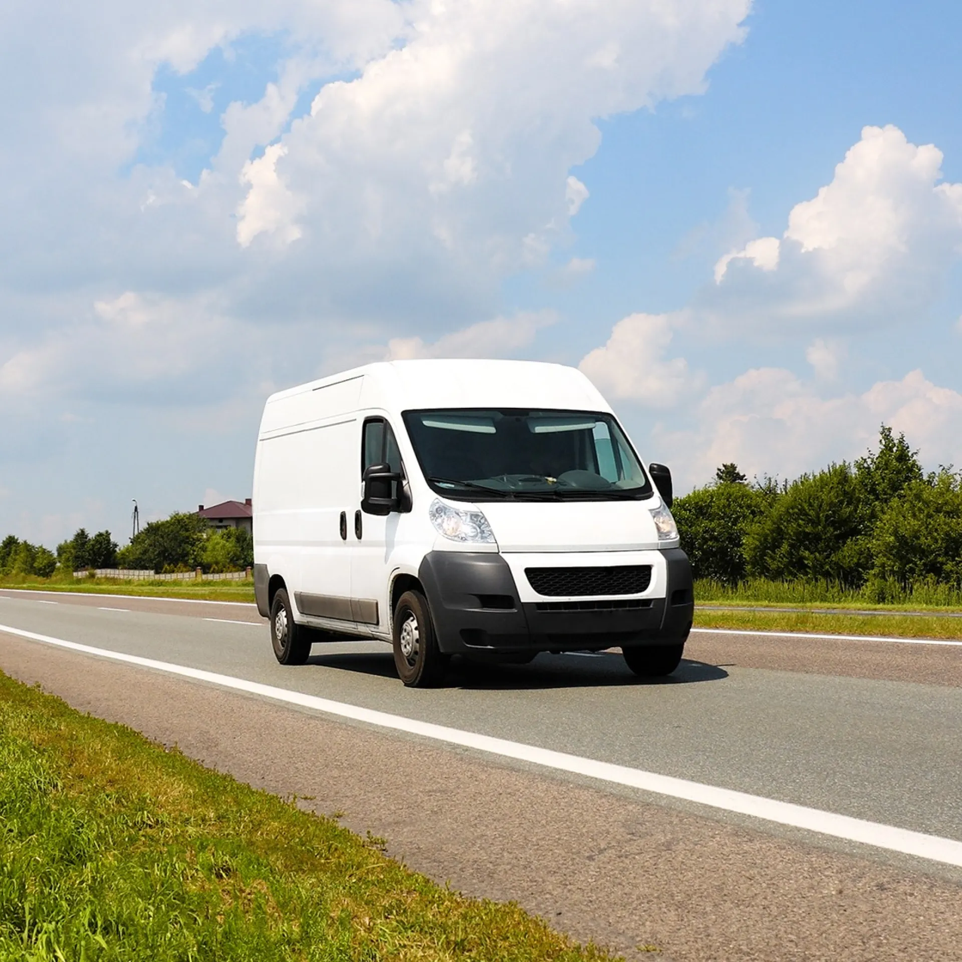Bestelauto op de weg