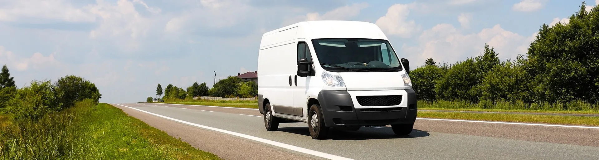 Bestelauto op de weg